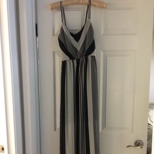 Black & Ivory Maxi